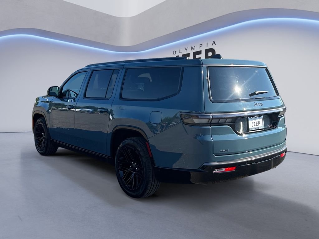 New 2026 Steel Blue Exterior Paint Jeep Limited Reserve image 3