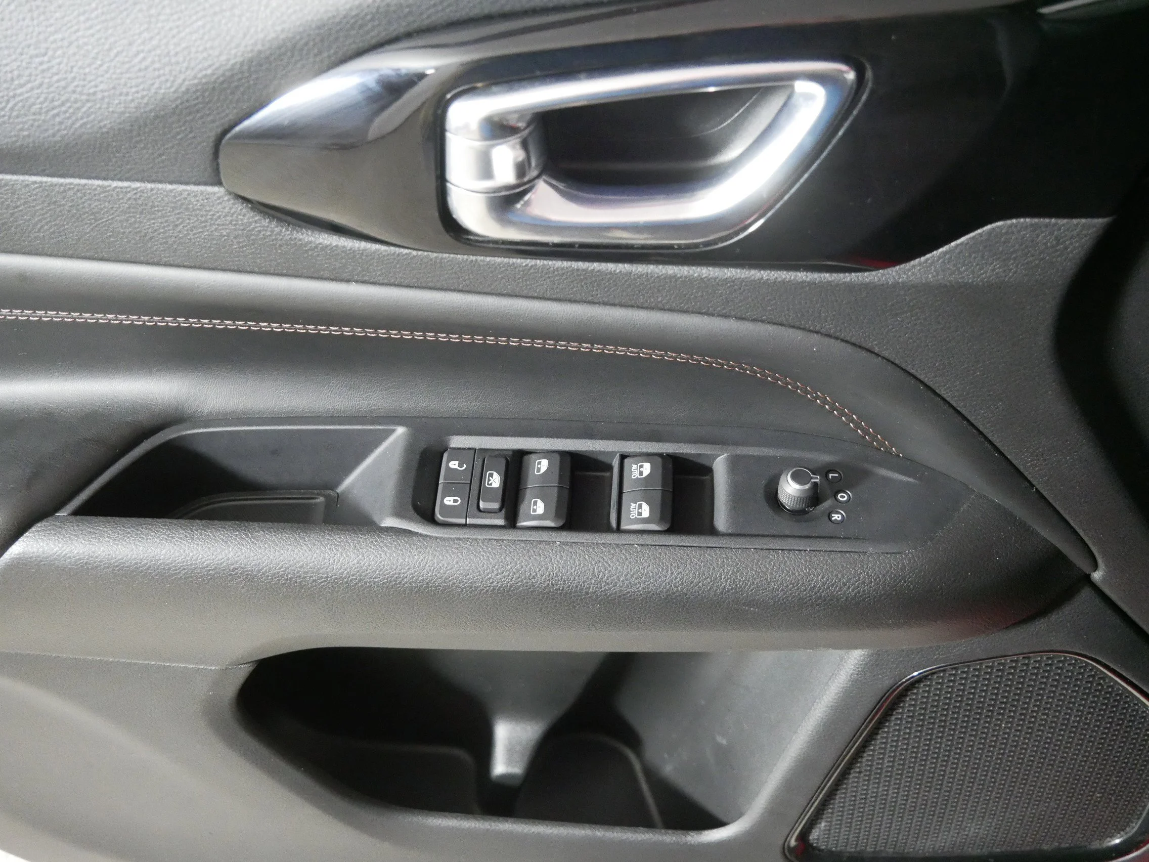 2022 Jeep Compass (RED) Edition - Photo 19