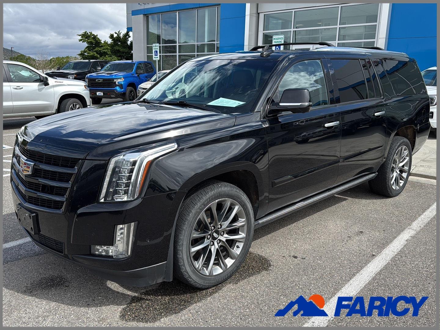 2020 Cadillac Escalade ESV AWD Premium Luxury's photo