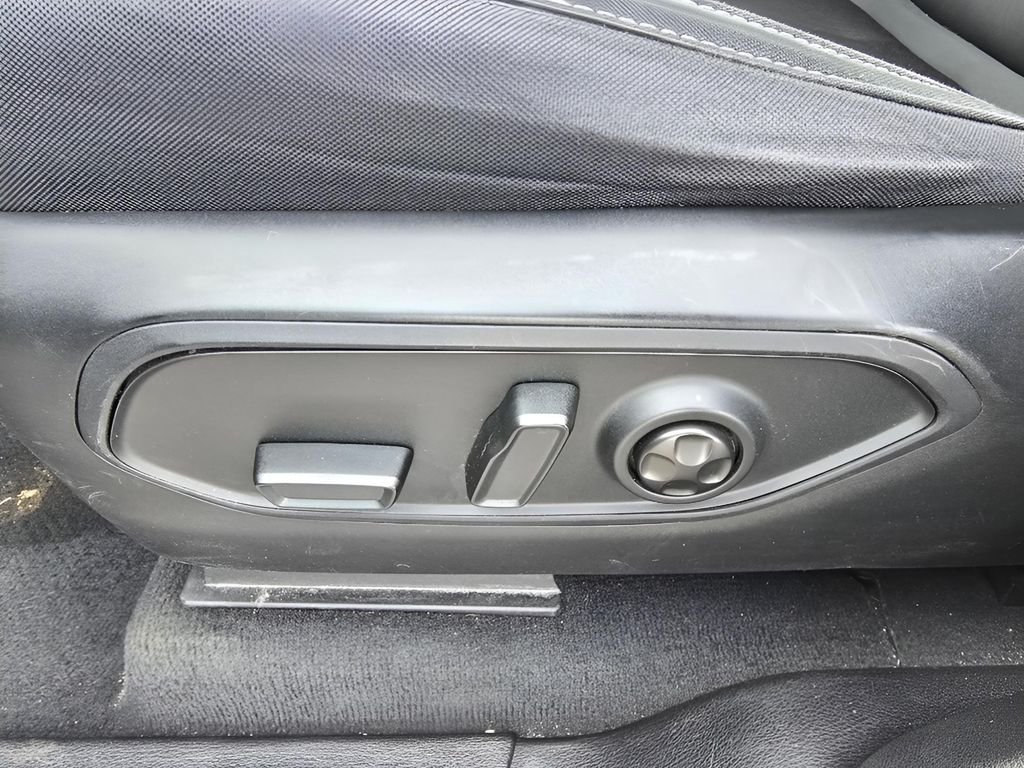 Used 2024 Bright White Clearcoat Jeep Laredo image 27