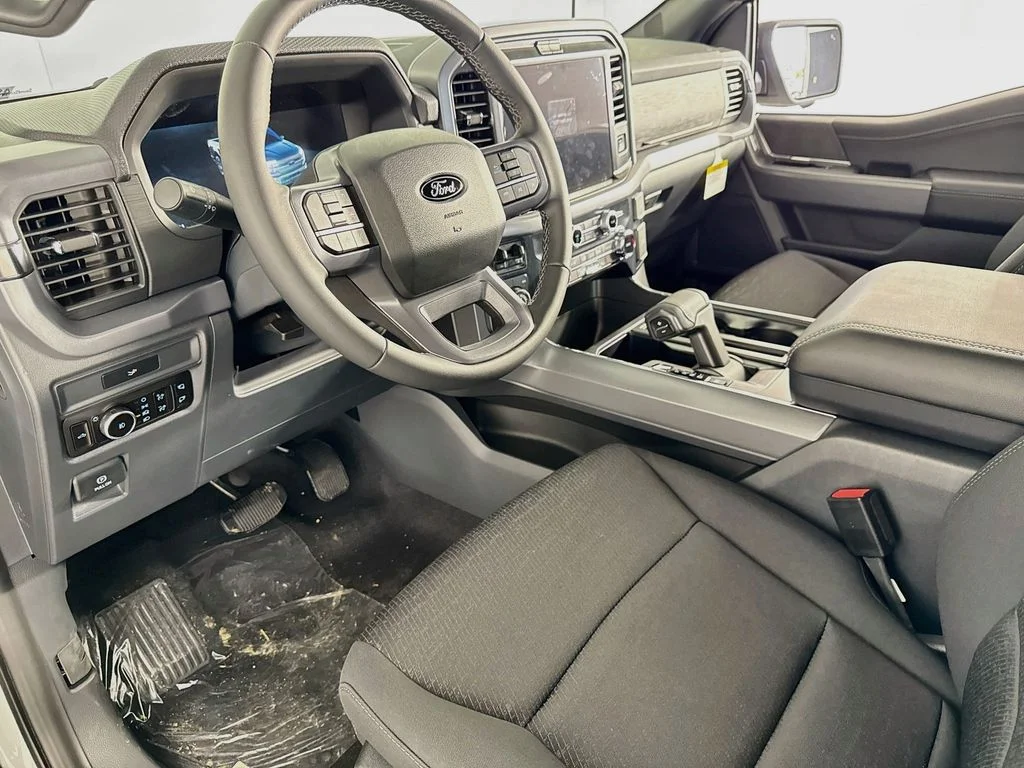 New 2026 Avalanche Ford XLT image 9