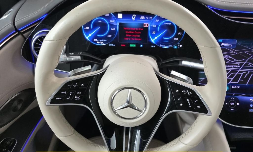 Used 2023 Blue Mercedes-Benz 580 image 9