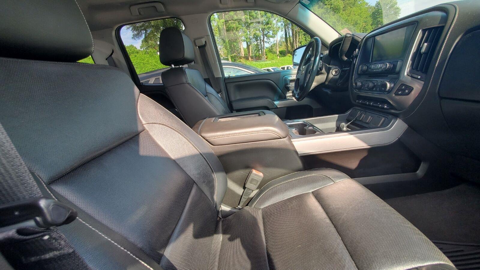 Used 2018 BLACK Chevrolet LTZ image 4
