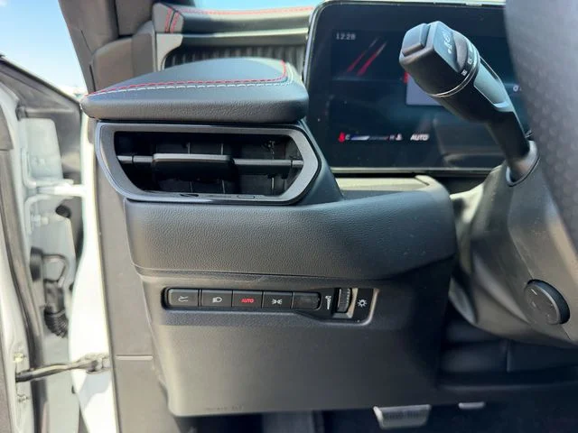 New 2026 White Knuckle Exterior Paint Dodge R/T Plus image 20