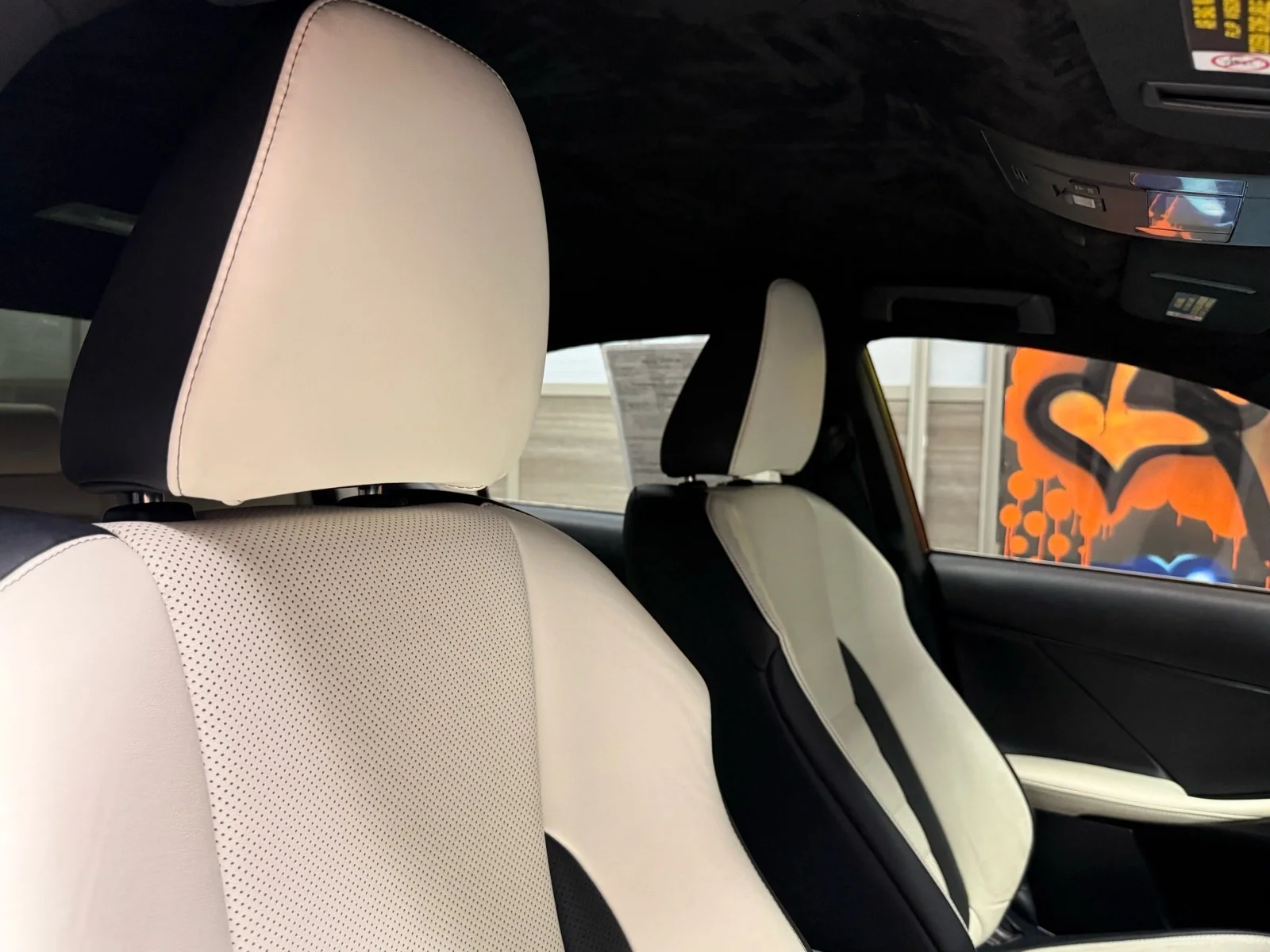 Used 2021 Ultra White (083) Lexus F SPORT image 30