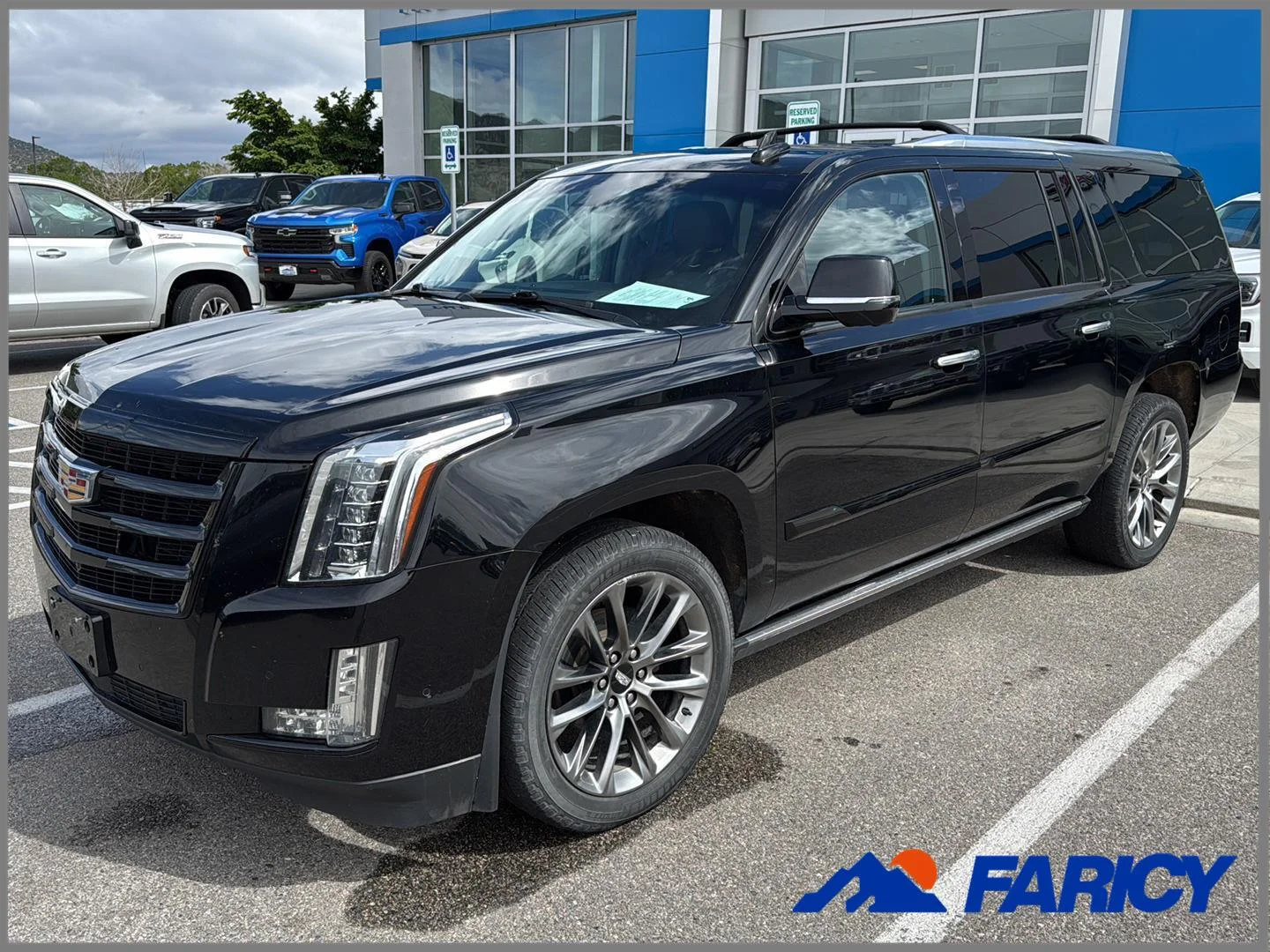 2020 Cadillac Escalade ESV AWD Premium Luxury's photo