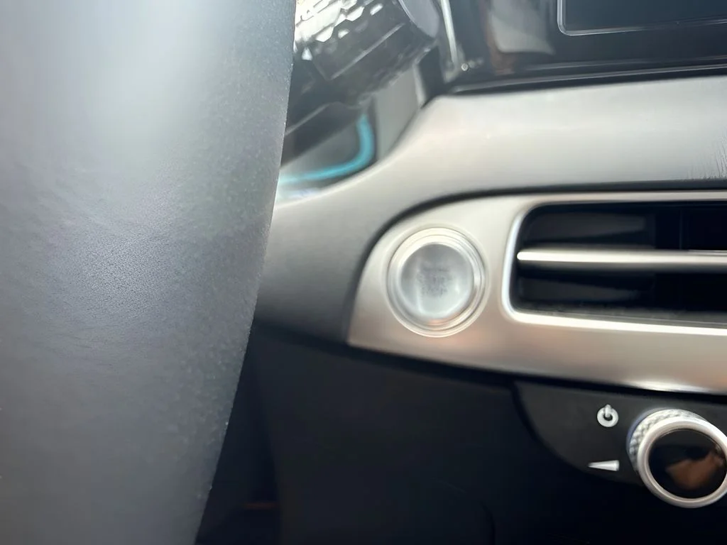 Used 2025 White Hyundai SEL image 14