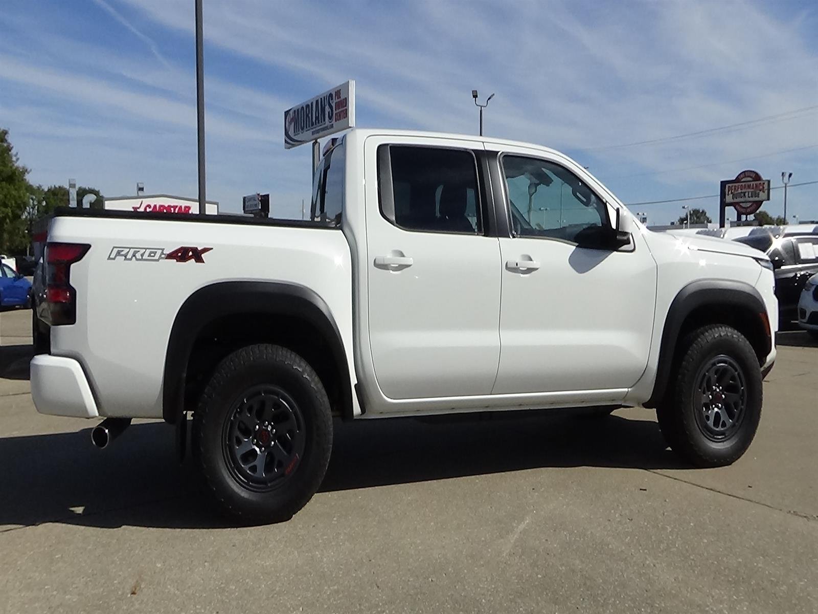 Used 2026 Glacier White (qak) Nissan PRO-4X image 5