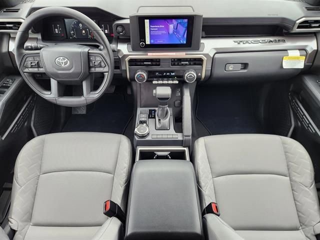 2025 Toyota Tacoma SR5 - Photo 18