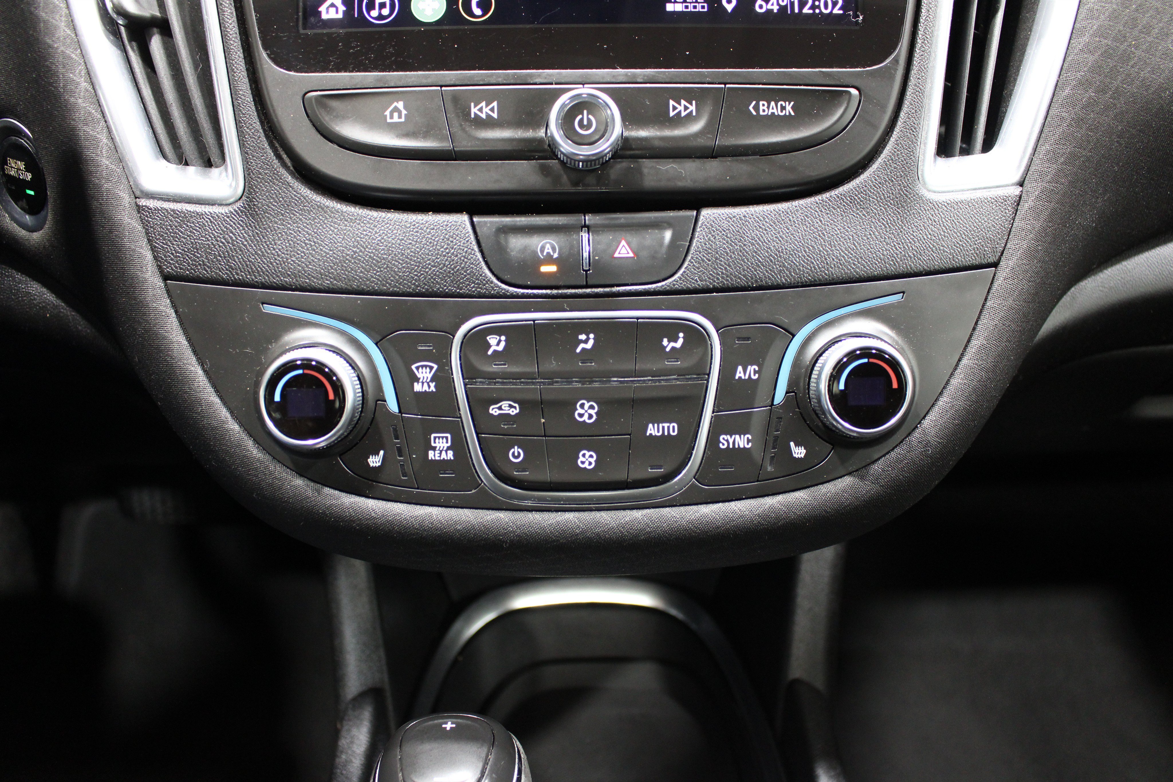 Used 2020 Shadow Gray Metallic Chevrolet LT image 18