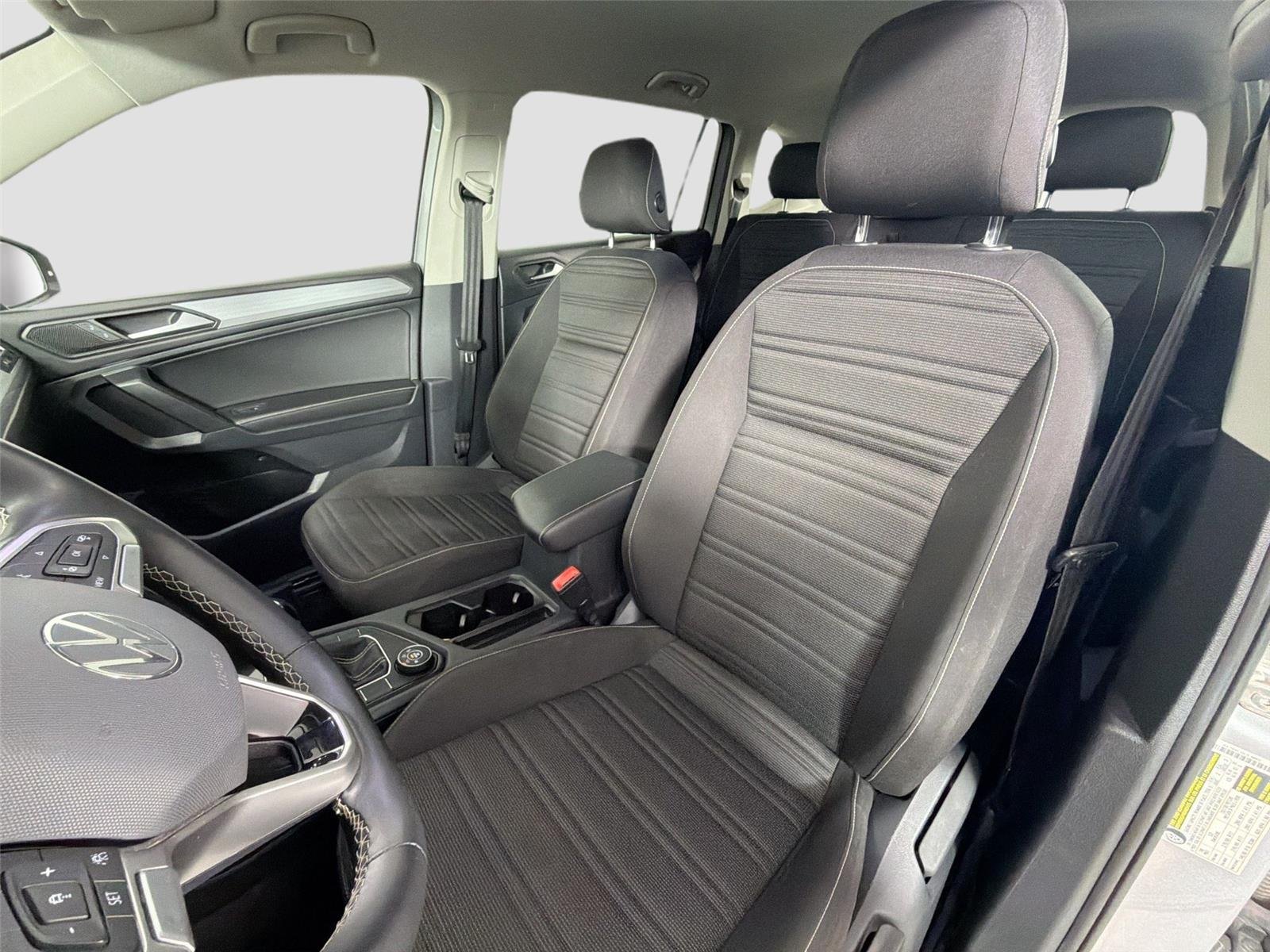 Used 2022  Volkswagen S image 19