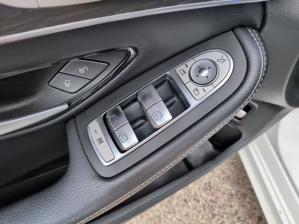 Used 2021 White Mercedes-Benz C 300 image 21