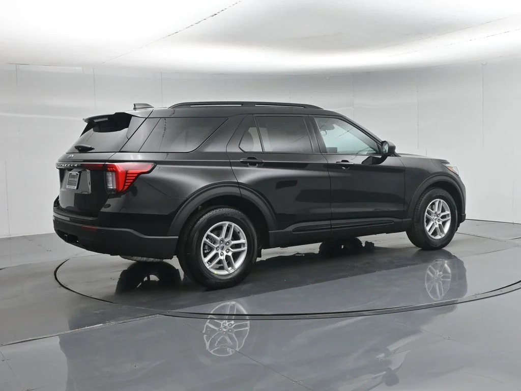 New 2026 Agate Black Metallic Ford Active image 27