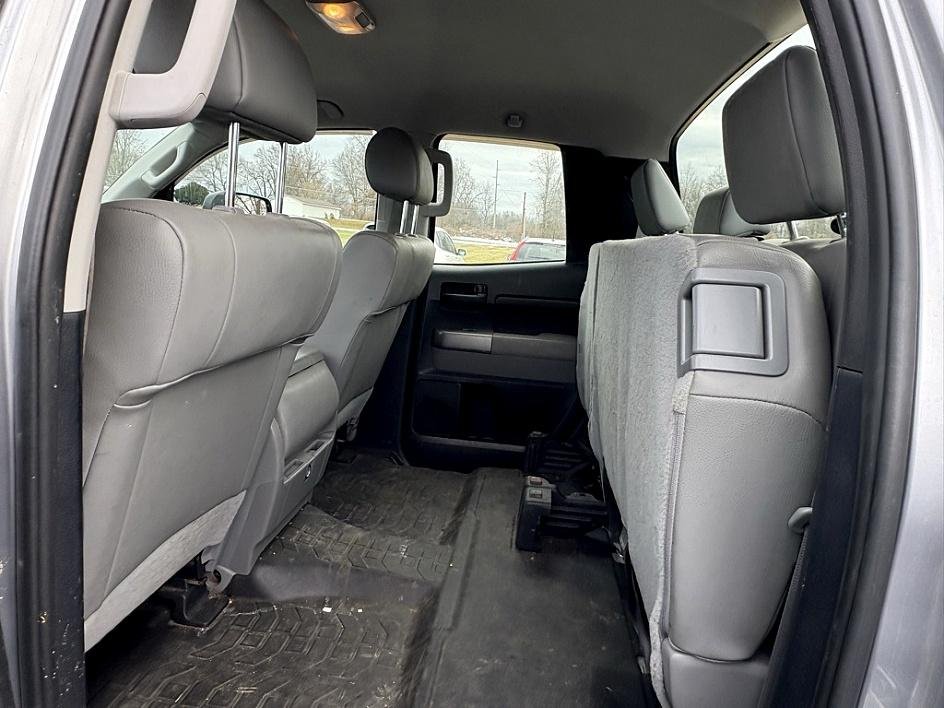 Used 2010 Silver Toyota Grade image 7