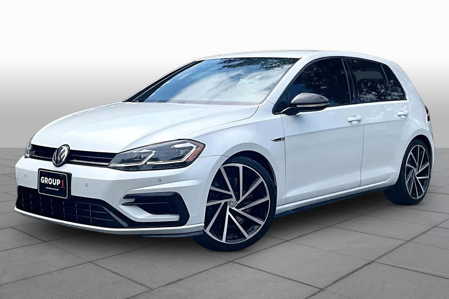 2018 Volkswagen Golf R w/DCC & Navigation 4-door DSG's photo