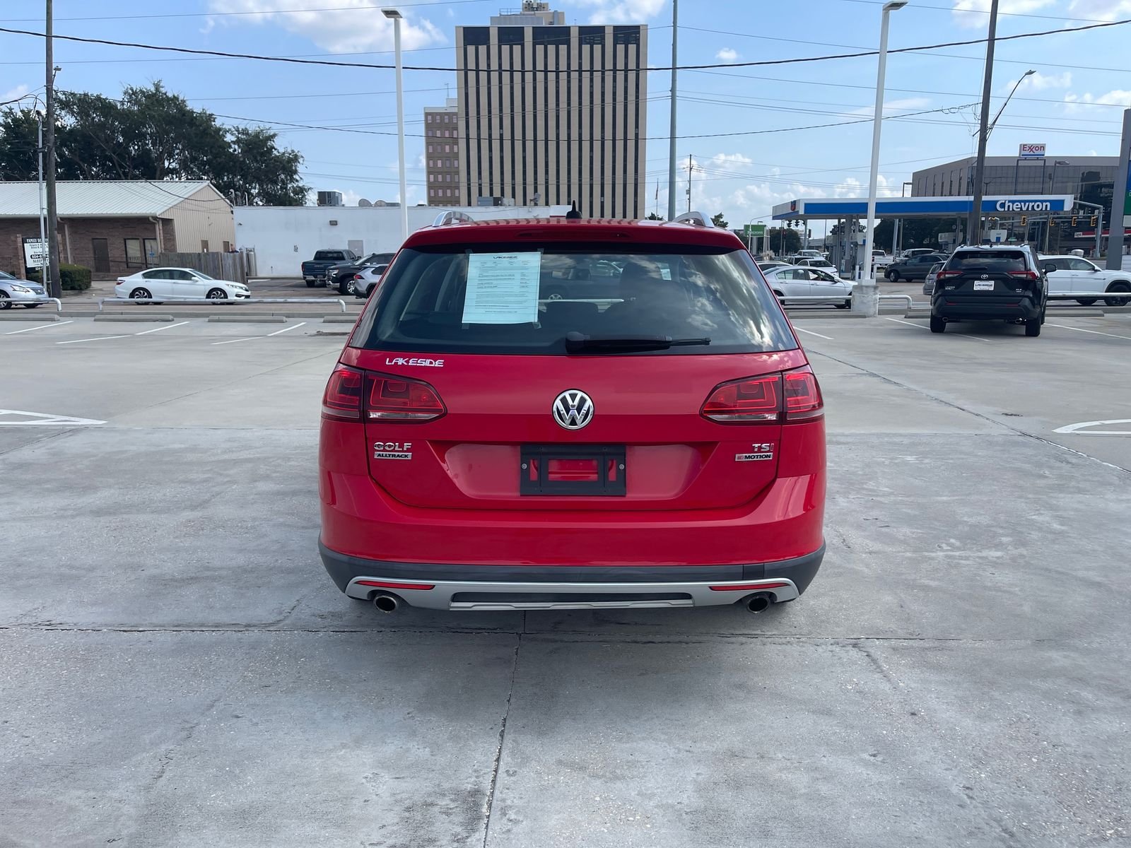Used 2017 Red Volkswagen TSI SEL image 4
