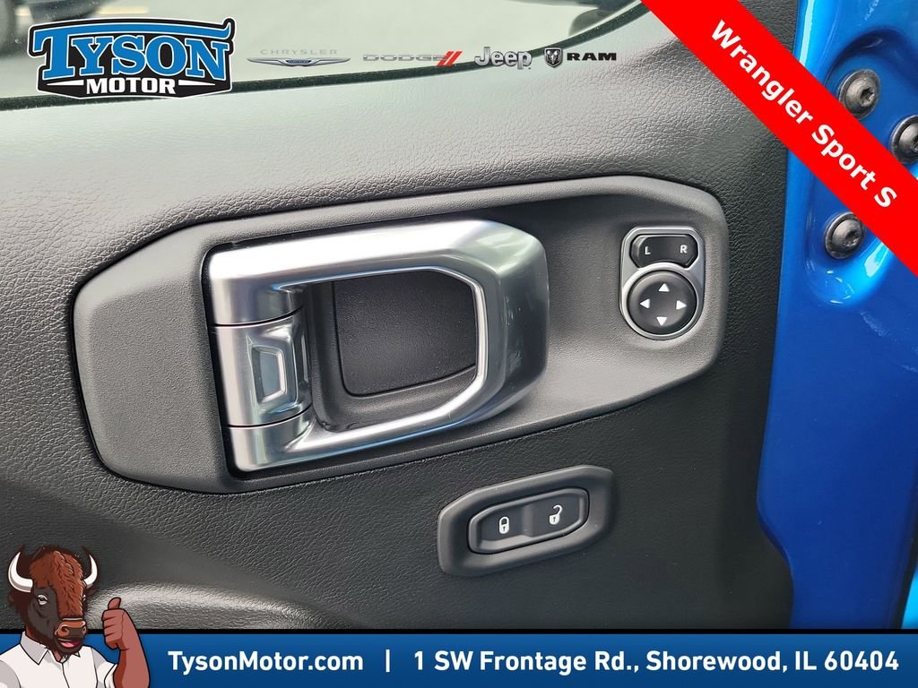 New 2026 Hydro Blue Pearl-Coat Exterior Paint Jeep Sport S image 21