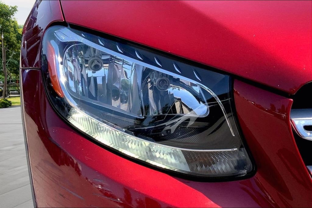 Used 2019 designo Cardinal Red Metallic Mercedes-Benz GLC 300 image 30