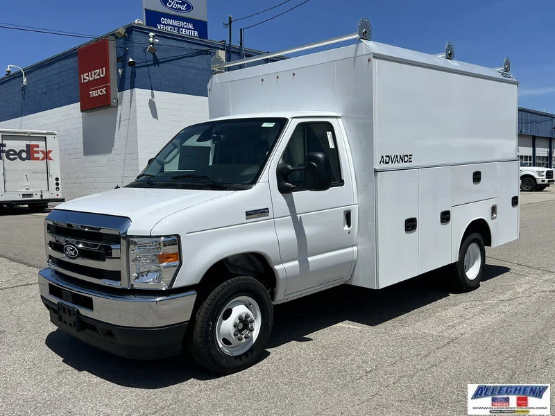 New 2026 Oxford White Ford  image 1