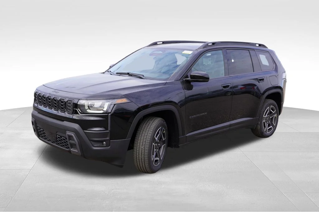 New 2026 Diamond Black Crystal Pearl-Coat Exterior Paint Jeep Limited image 7