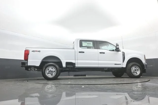 New 2026 White Ford XL image 29