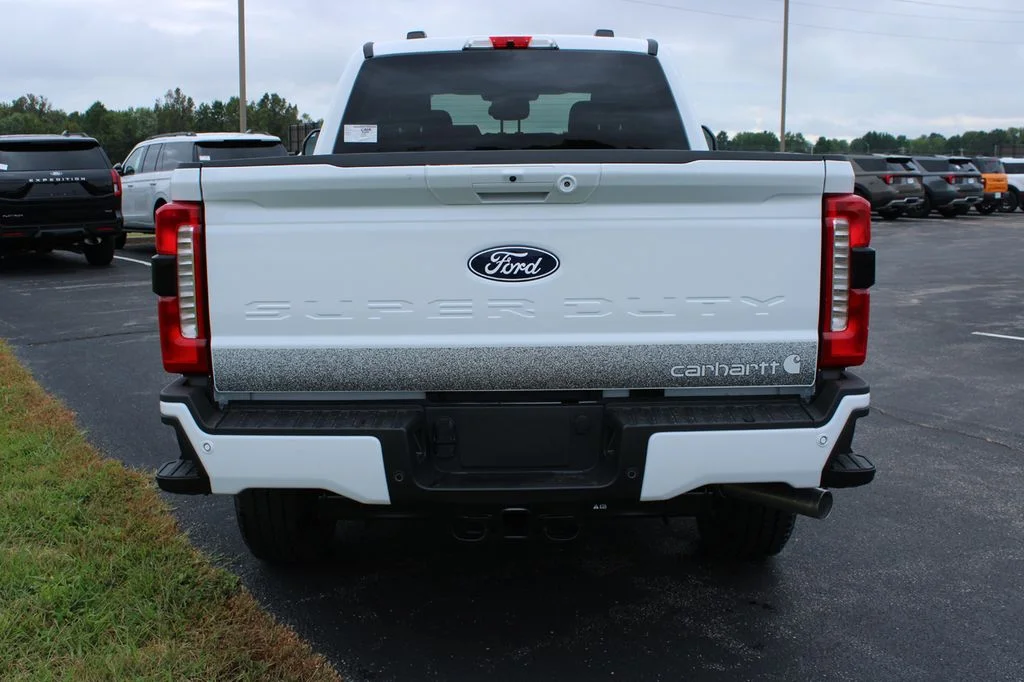 New 2027 Oxford White Ford F-350® XLT image 14