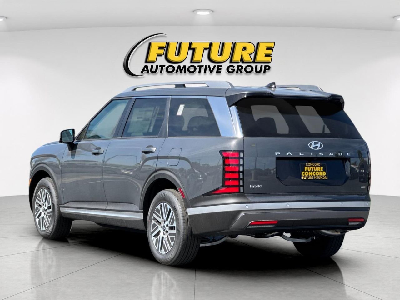New 2026 Gray Hyundai SEL 8P image 5