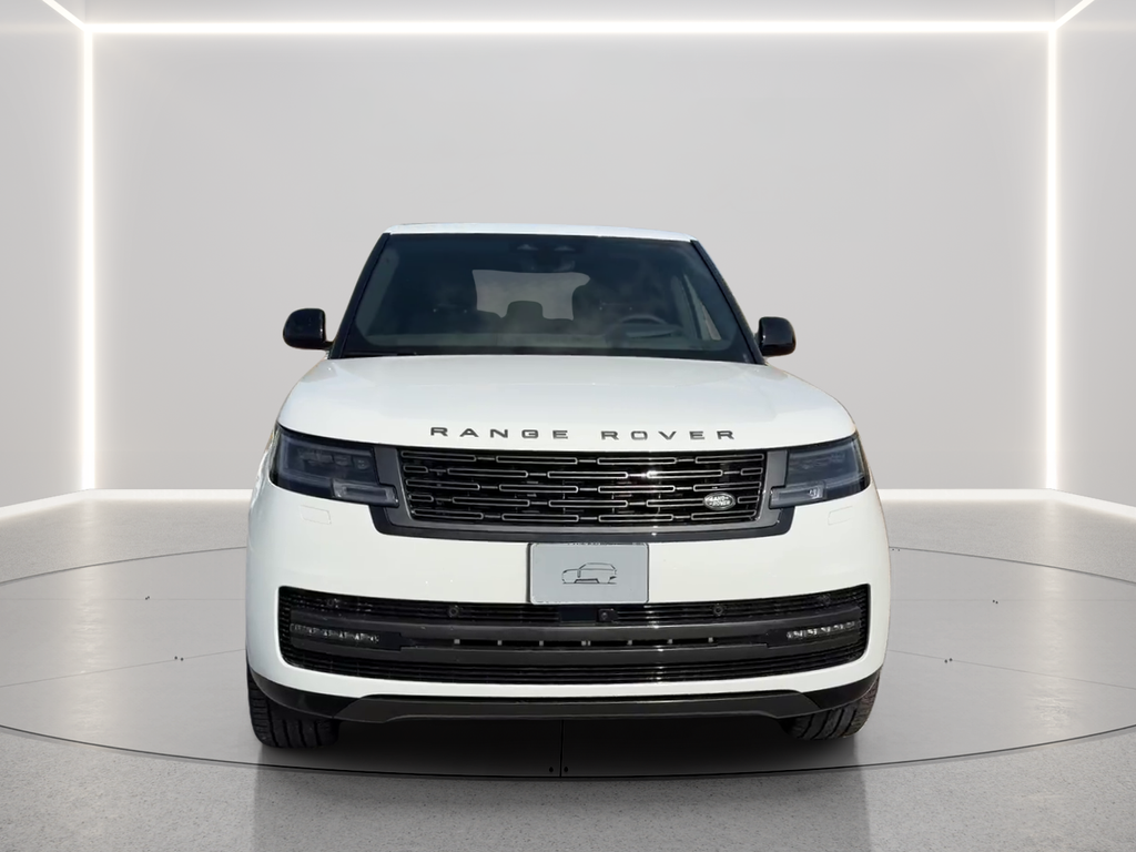 New 2026 Fuji White Land Rover SE image 2