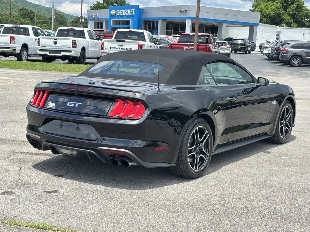 Used 2019 Black Ford GT Premium image 9