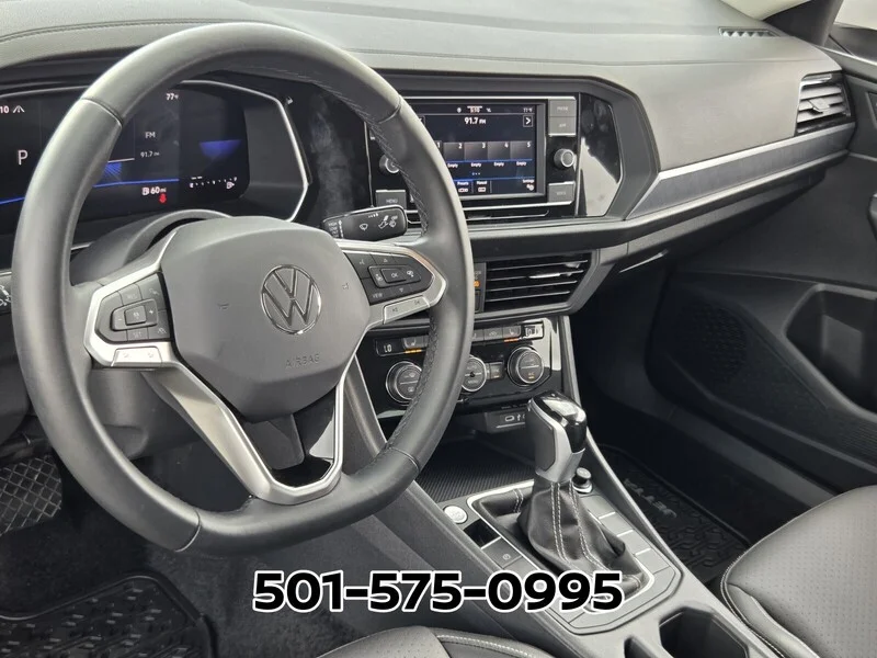 Used 2024 Opal White Volkswagen SE AUTO image 9