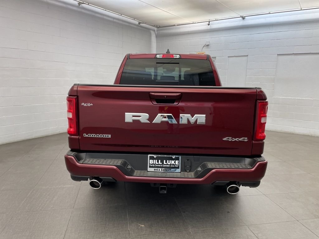 New 2026 Delmonico Red Pearl-Coat Exterior Paint RAM Laramie image 4