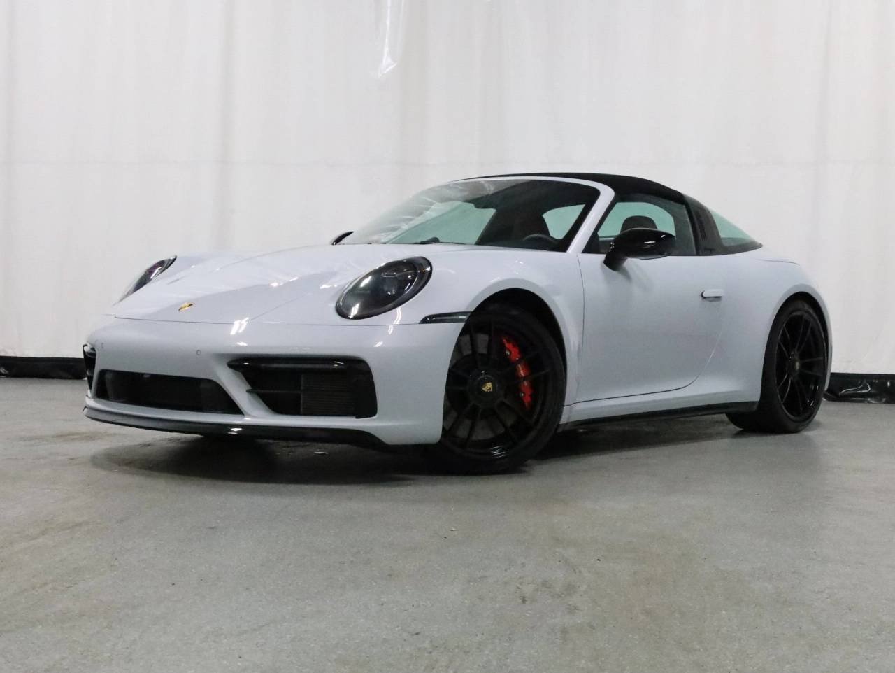 2024 Porsche 911 GTS