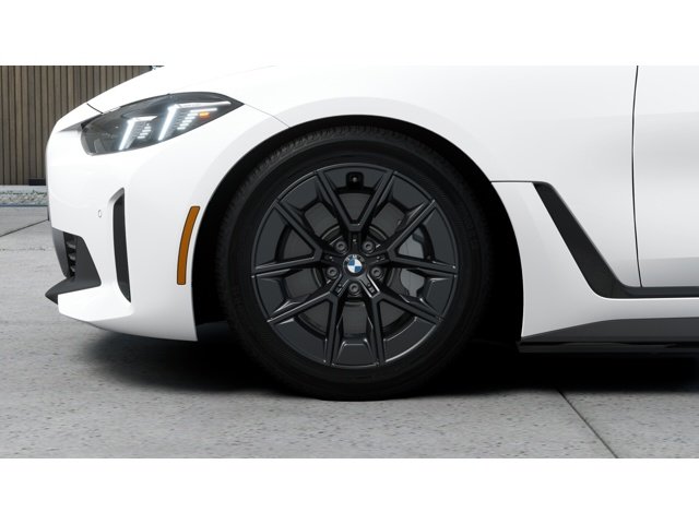 New 2026 Alpine White BMW i4 image 7