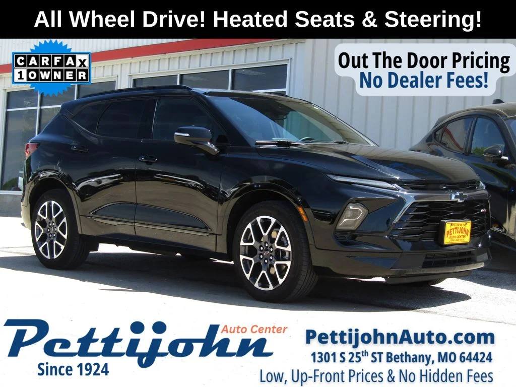 Used 2025 Black Chevrolet RS image 1