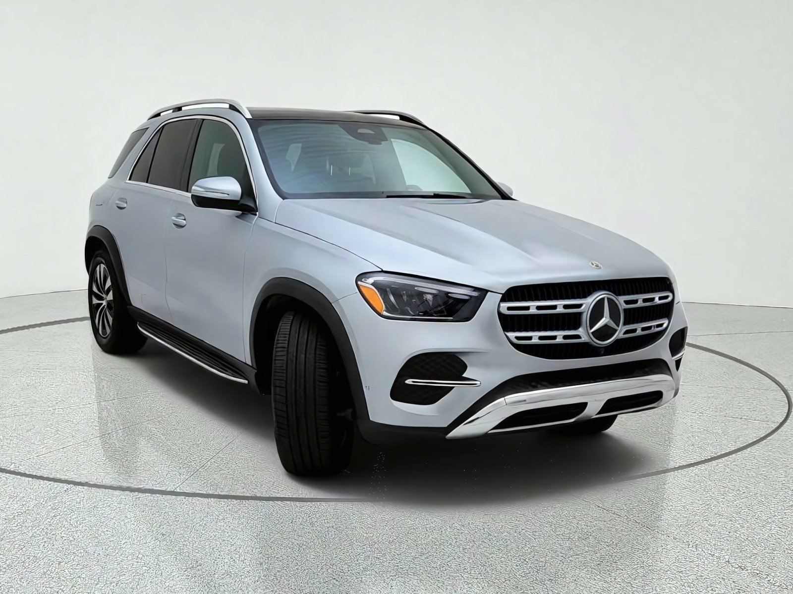Certified Used 2026 Cirrus Silver Metallic Mercedes-Benz GLE 350 image 4