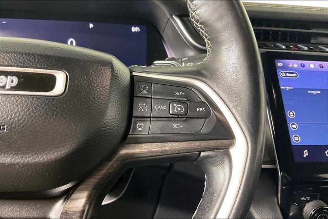 Used 2022 Gray Jeep Limited image 10