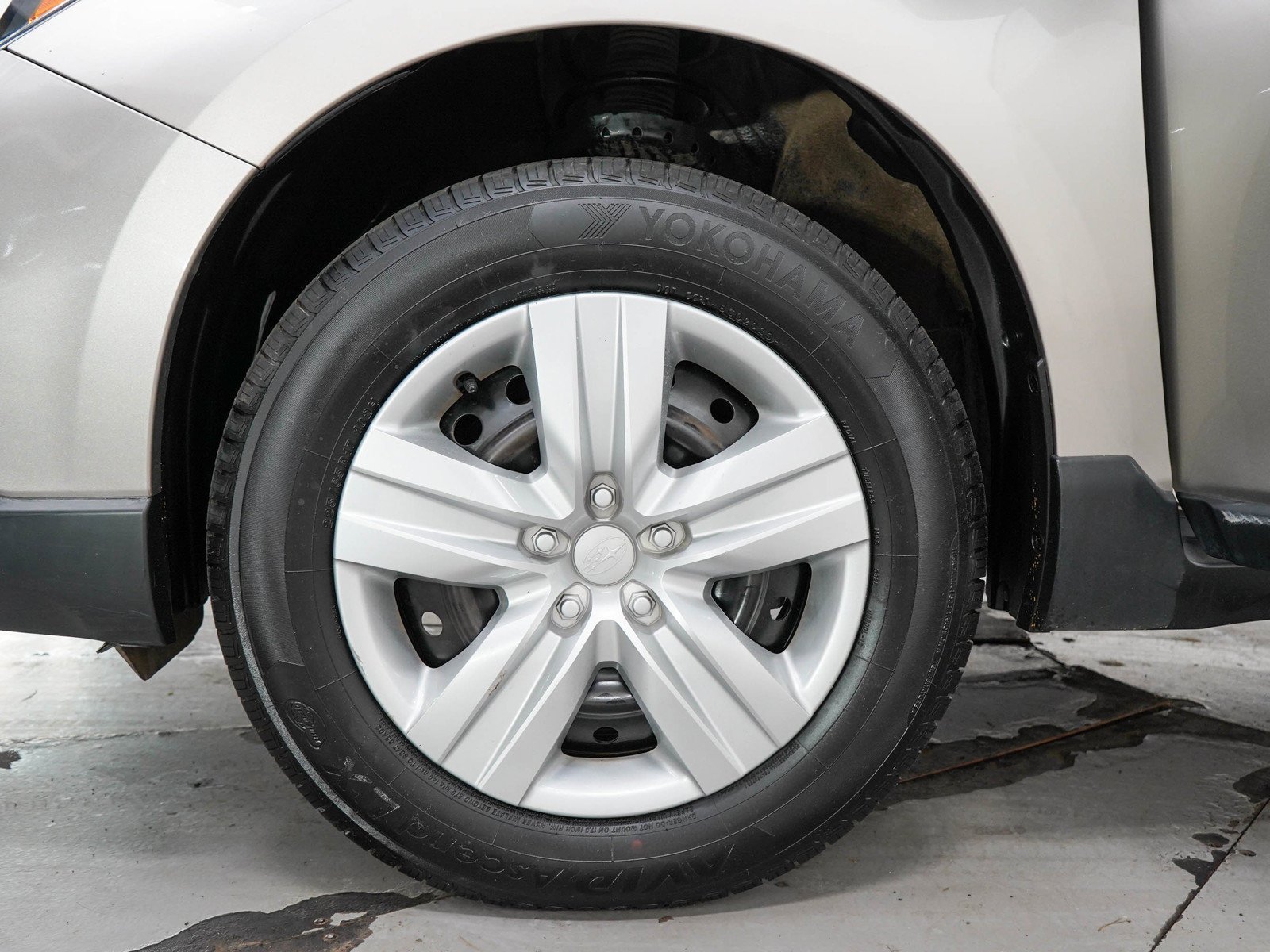 Used 2015 Tungsten Metallic Subaru 2.5i image 27