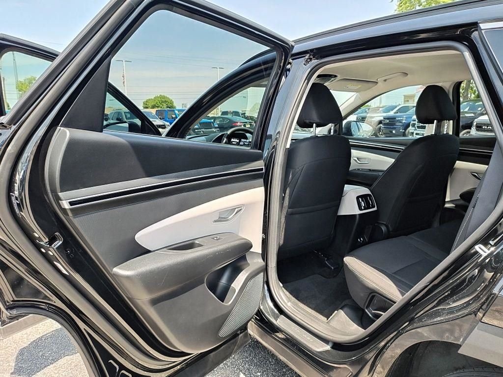 Used 2024 Black Hyundai SEL image 28