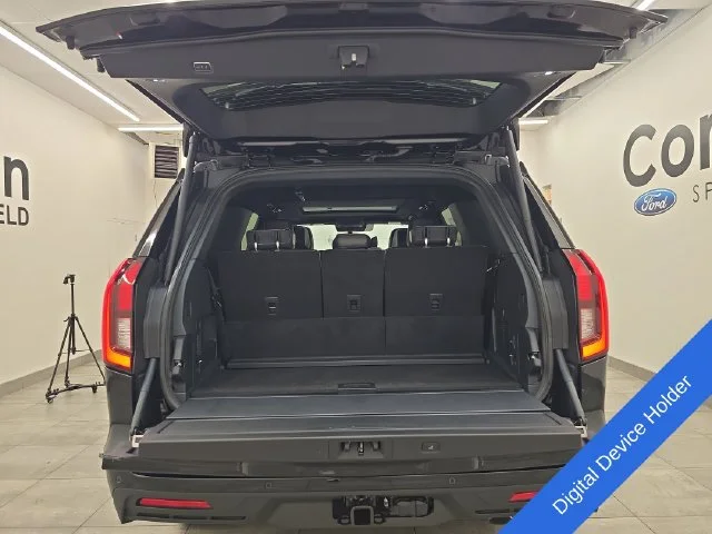 New 2027 Agate Black Metallic Ford Tremor® image 23