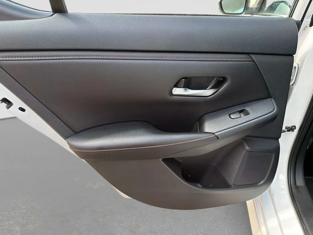 Used 2023 White Nissan SR image 13