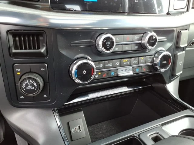 New 2026 Argon Blue Metallic Ford Lariat image 39