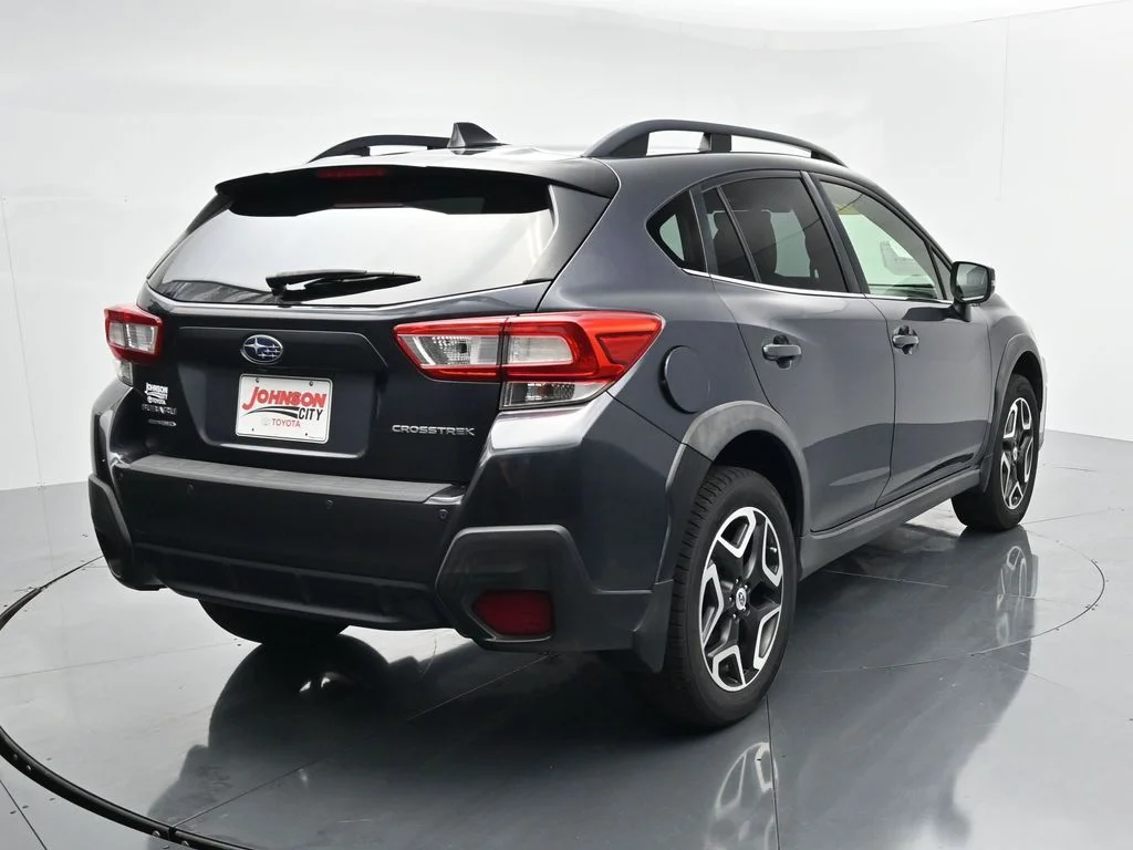 Used 2018 Gray Subaru 2.0i Limited image 6