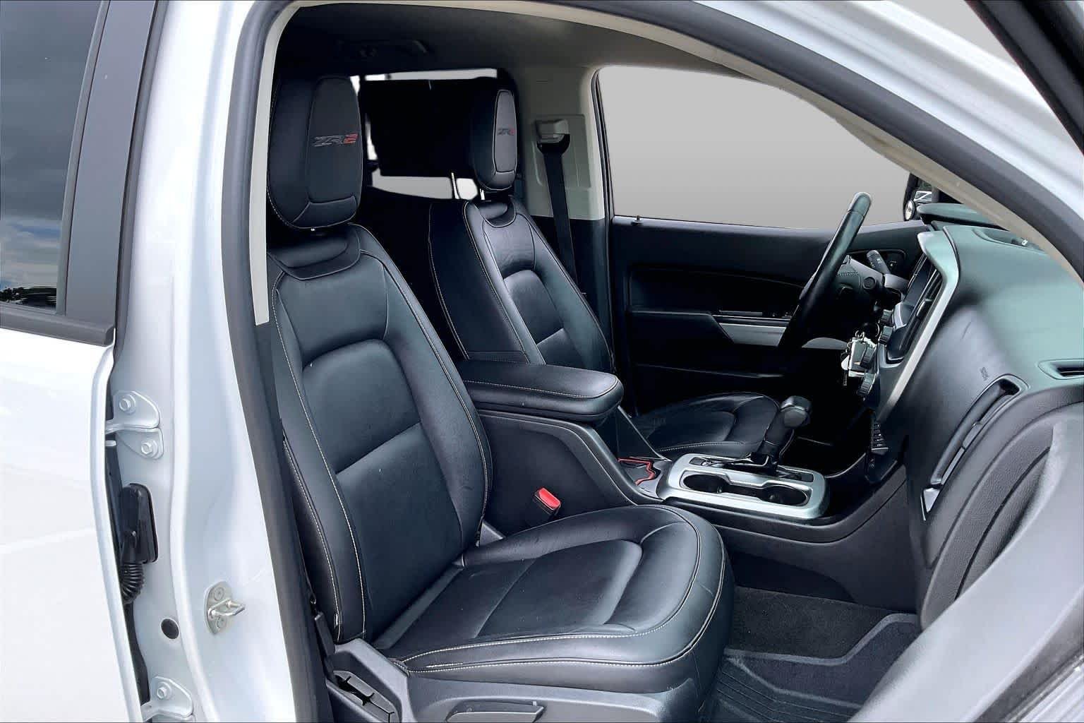 Used 2018 Summit White Chevrolet 4WD ZR2 image 9