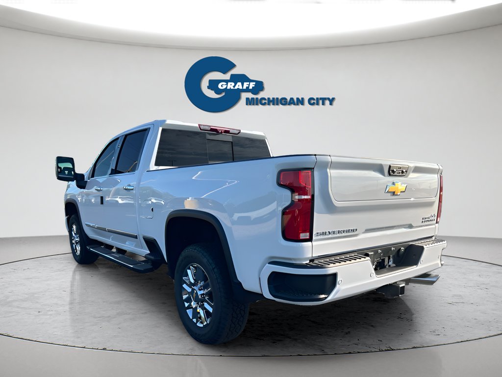 New 2026 Summit White Chevrolet High Country image 3