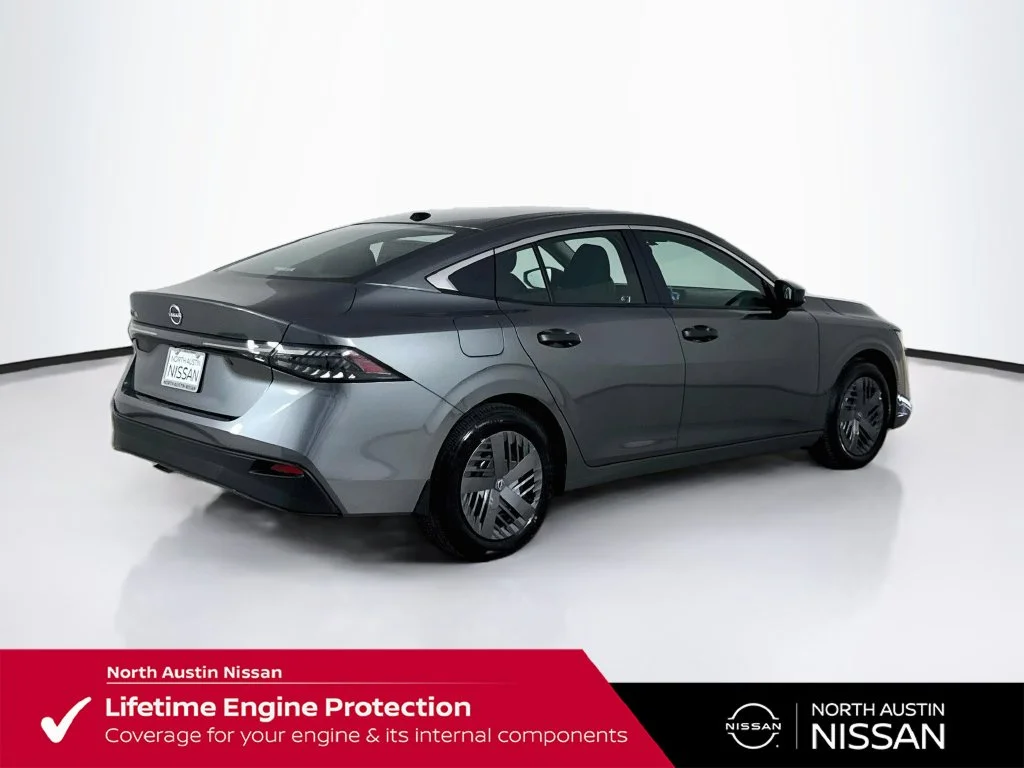 New 2027 Gray Nissan S image 8