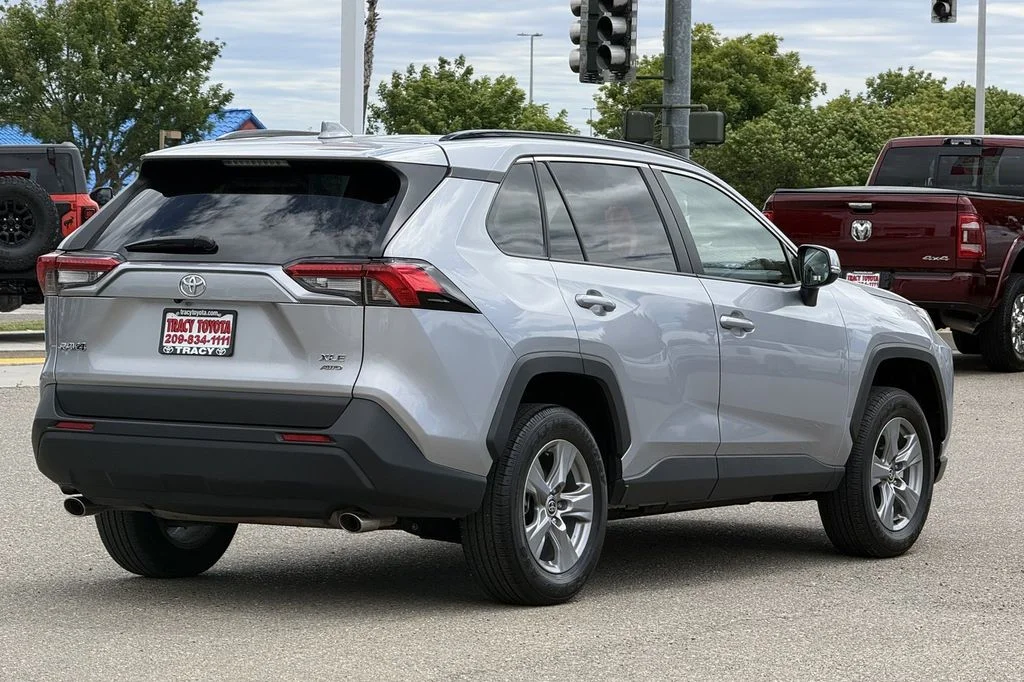 Used 2025 Silver Toyota XLE image 5