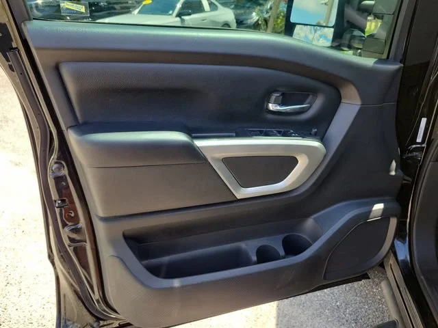 2021 Nissan Titan SV - Photo 20