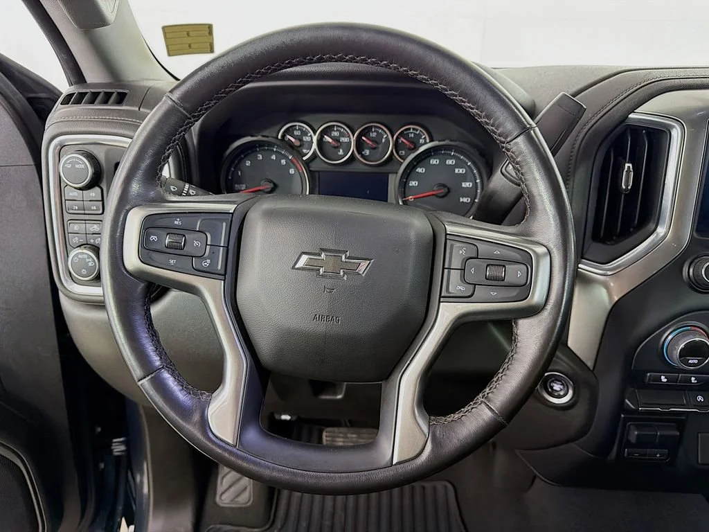 Used 2021 Shadow Gray Metallic Chevrolet RST image 13