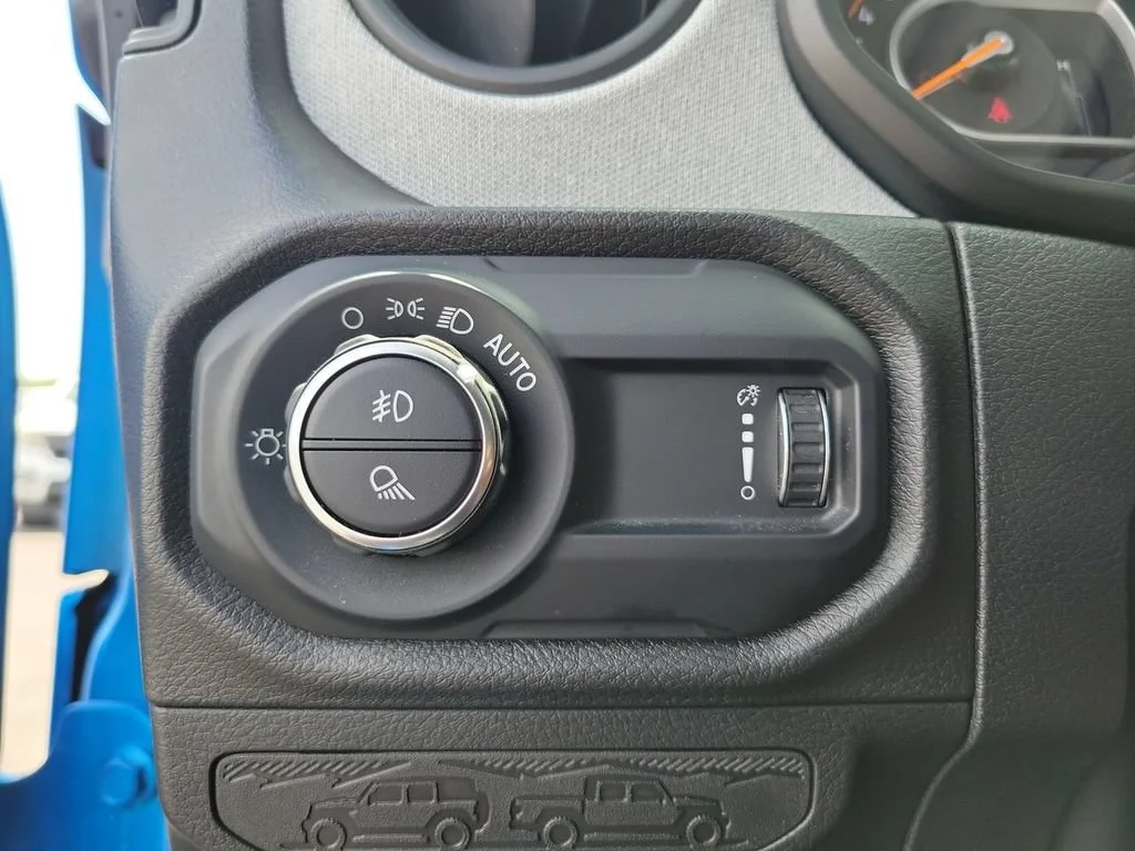 Used 2024 Blue Jeep Willys image 17