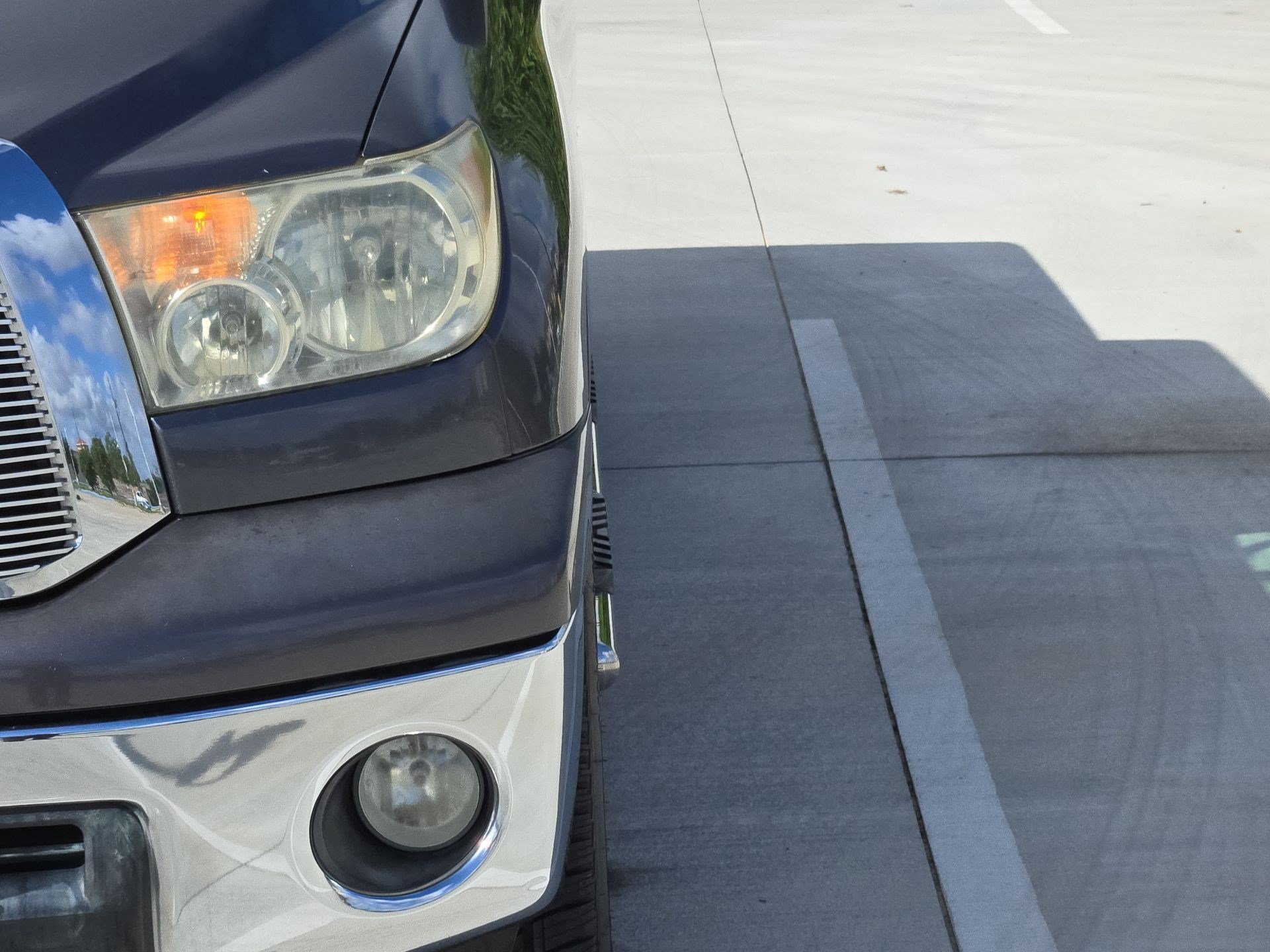 Used 2012 Magnetic Gray Metallic Toyota Grade image 9